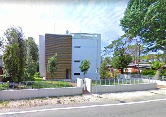 Ai Lecci Apartment Бибионе Екстериор снимка